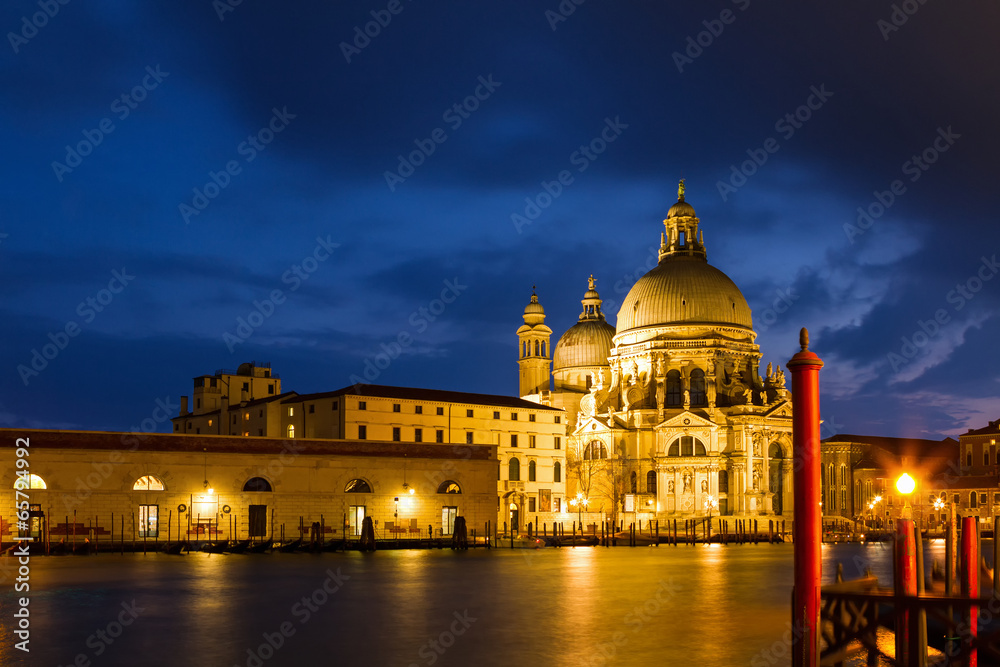Evening view on the Venetian church - St. Maria della Salute