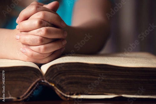 Hand On Bible