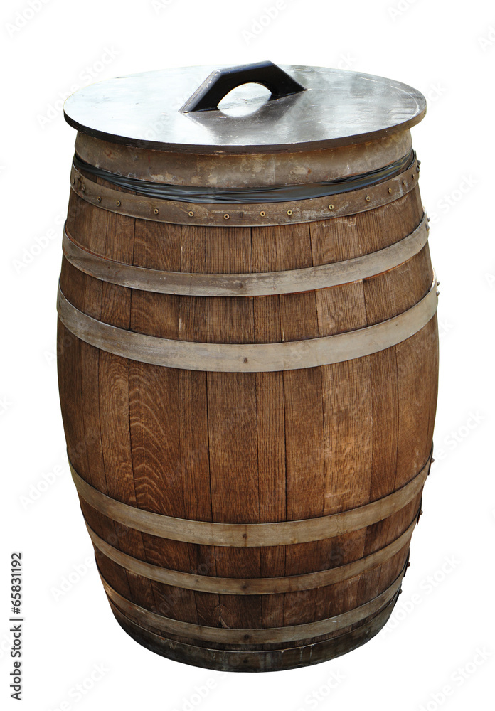Fototapeta premium Old wood barrel isolated with clipping path