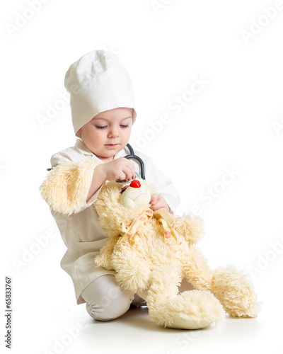 kid girl with clothes of do...