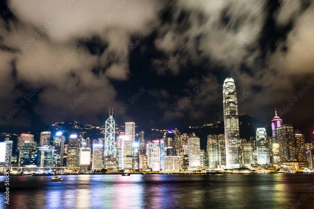 Fototapeta premium Wyspa Hongkong z Kowloon.
