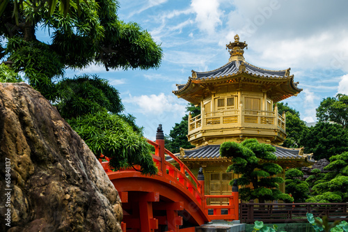Canvas Print The Golden pavilion in Nan Lian Garden, Chi Lin Nunnery