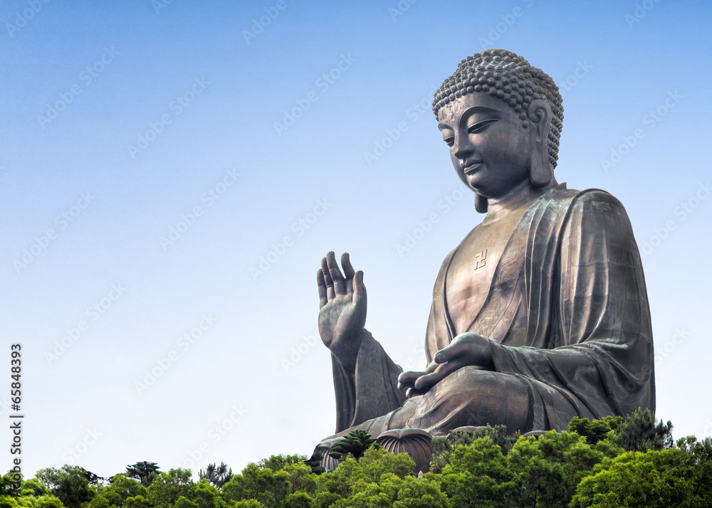 Tian Tan Buddha in Lantau - obrazy, fototapety, plakaty 