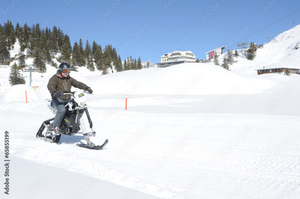 Men on snowmobile at Engelberg