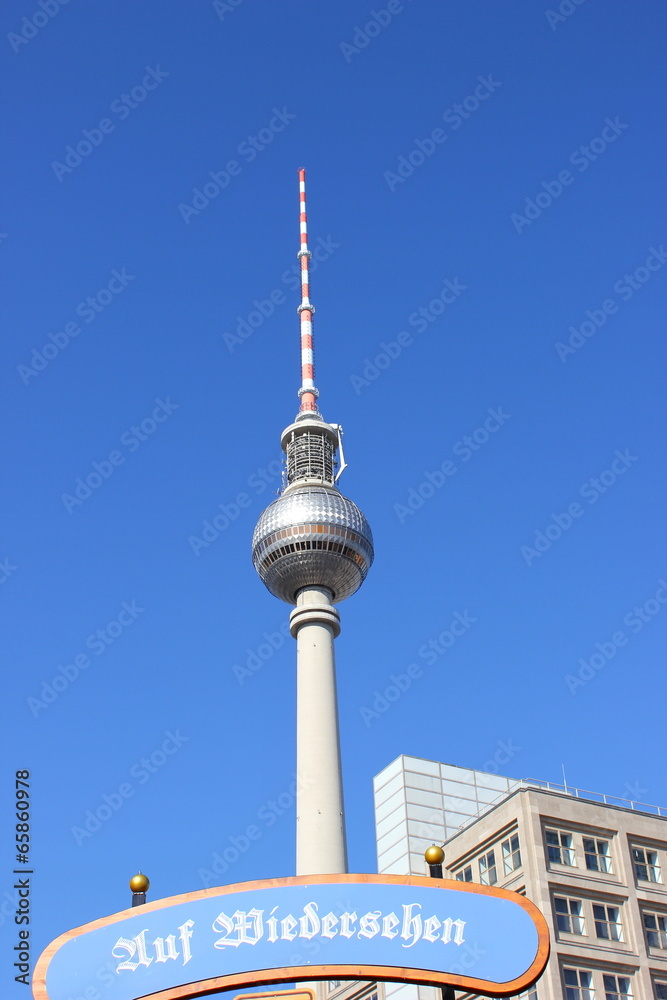 Postkartenmotiv: Auf Wiedersehen beim Fernsehturm Berlin Postkartenmotiv: Auf Wiedersehen beim Fernsehturm Berlin