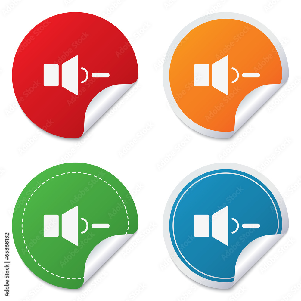 Obraz premium Speaker low volume sign icon. Sound symbol.