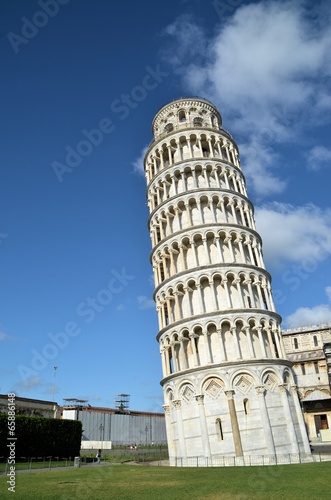 Tela Pisa tower - 1 of 10