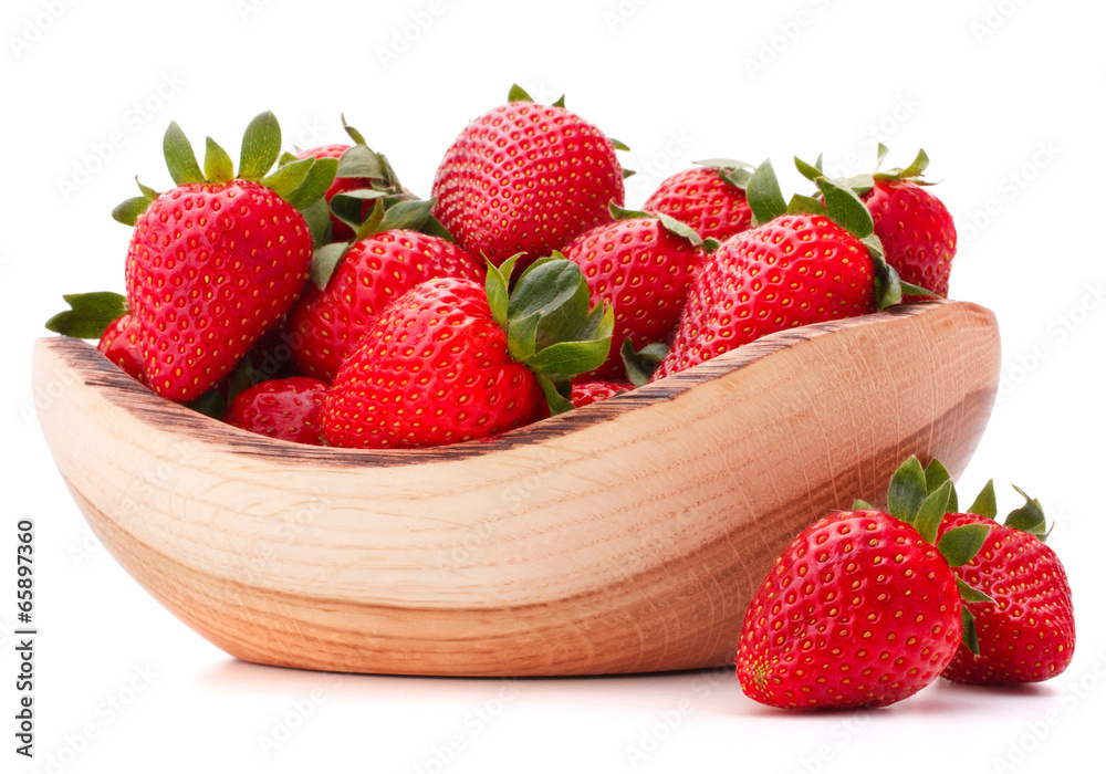 Strawberries in wooden bowl cutout