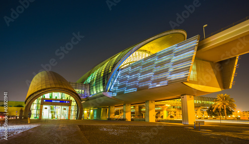Photography Dubai Metro as world's longest fully automated metro network (75