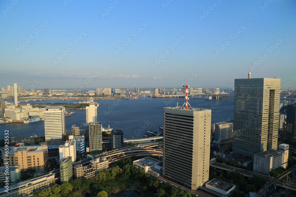 Fototapeta premium okyo cityscape and sea, Japan