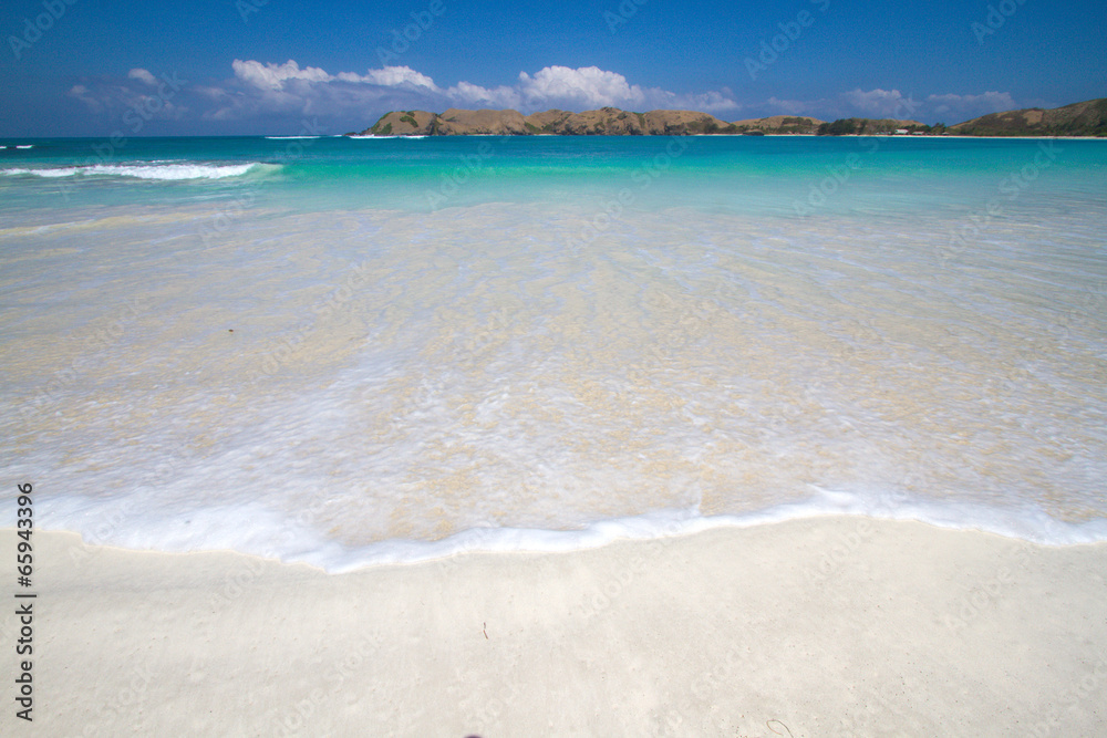 Fototapeta premium Perfect white beach