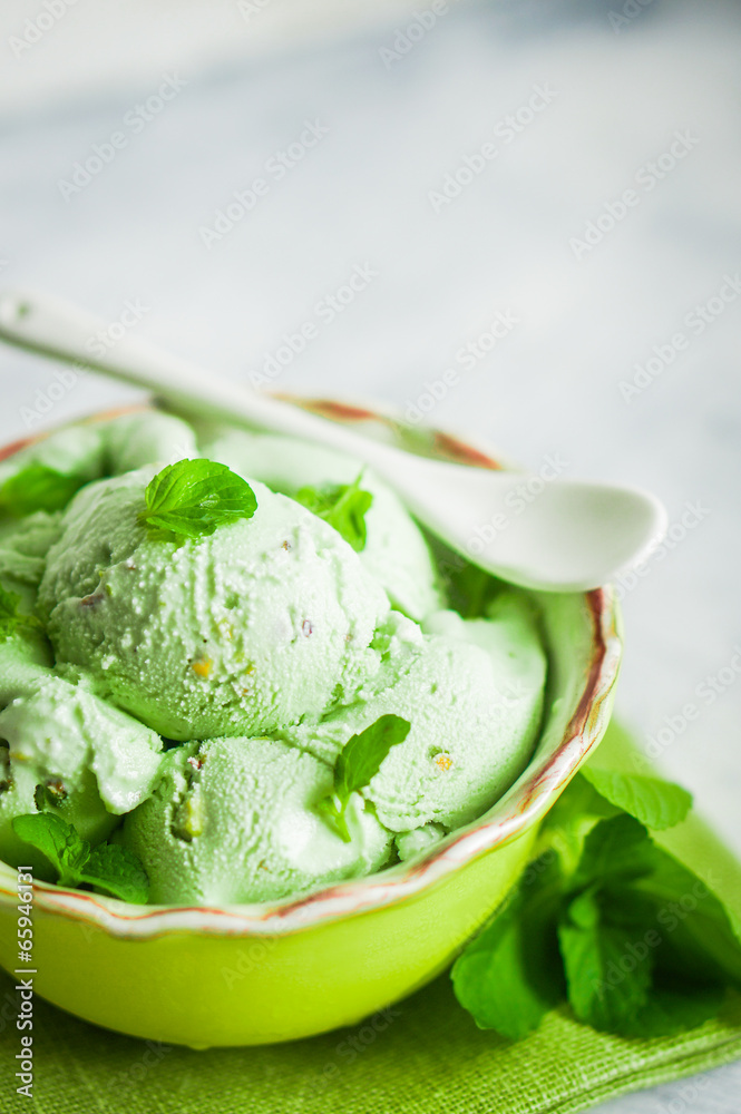 Pistachio ice-cream Pistachio ice-cream