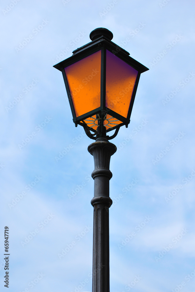 Street lamp classic