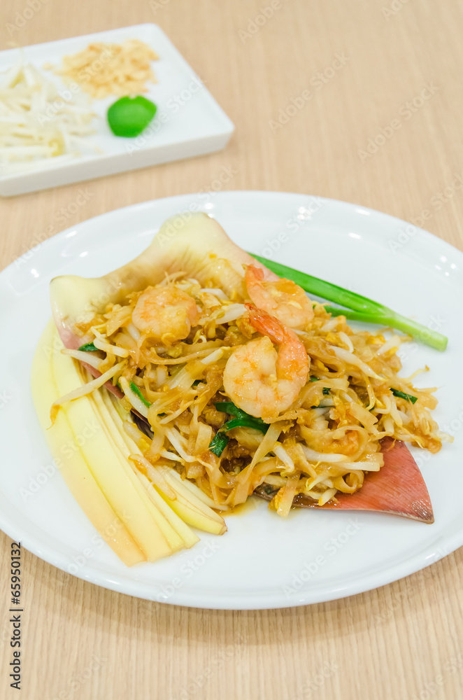 Pad thai Pad thai