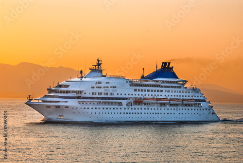 Fototapeta Naklejka Na Ścianę i Meble -  Cruise ship in Aegean Sea, Greece