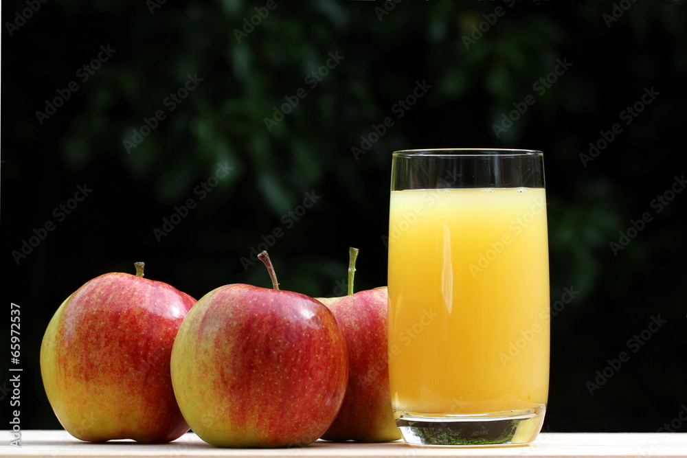 fresh apple juice fresh apple juice