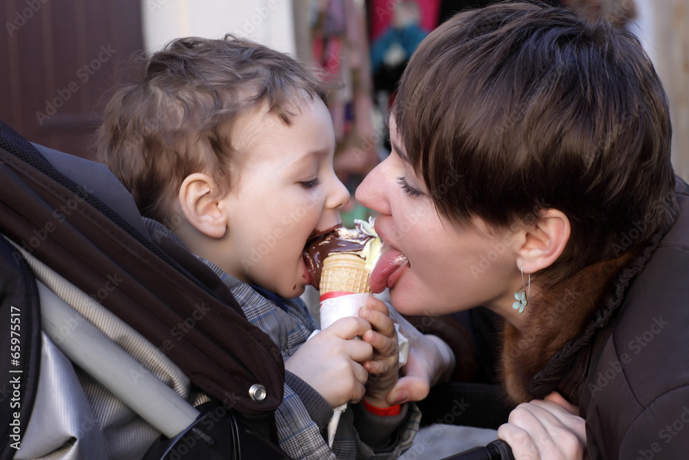Family licks ice cream