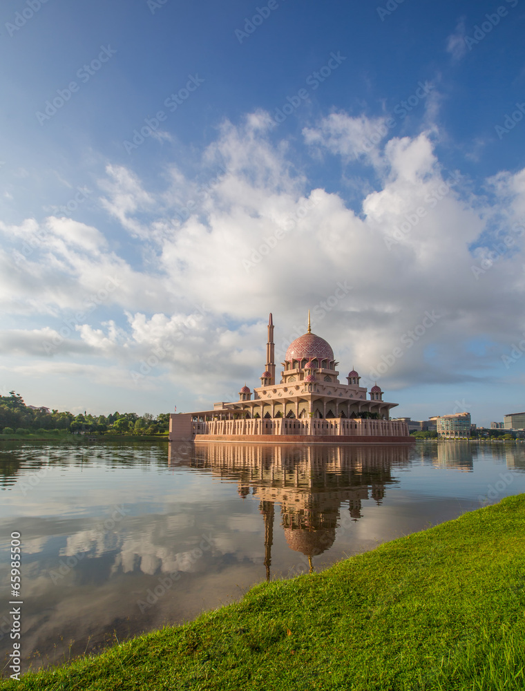 The Putra Mosque in the morning hours, Putrajaya, Malaysia The Putra Mosque in the morning hours, Putrajaya, Malaysia