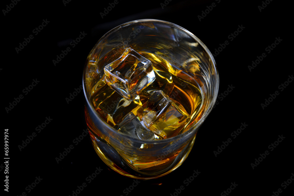 Whiskey with ice