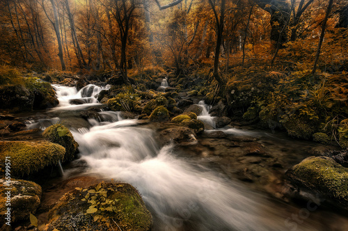 Fast water