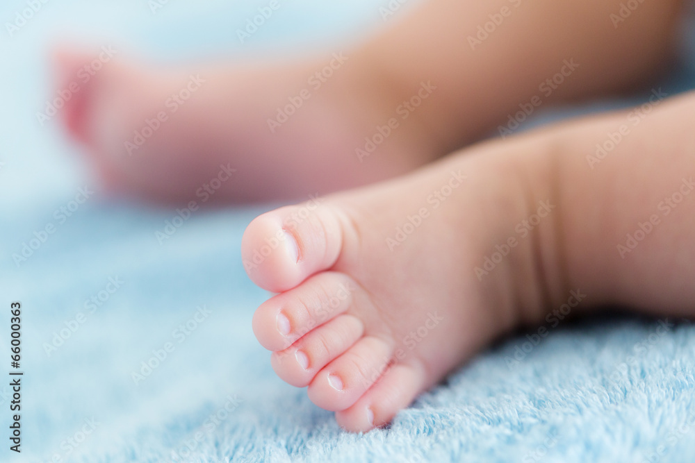 Tiny baby feet Tiny baby feet