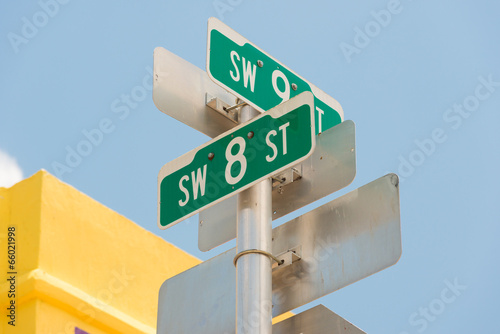 Street sign marking the 8th street in Little Havana, Miami © kmiragaya