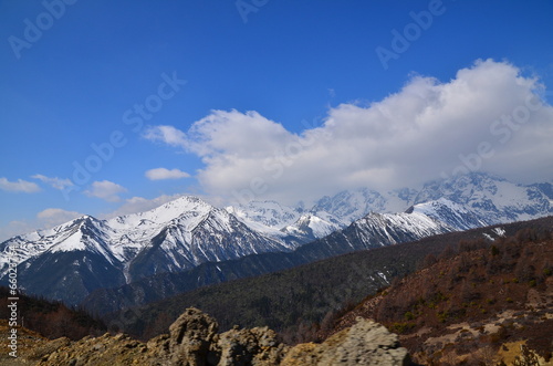 Himalayas Mountan Range in Yunnan, China © karinkamon