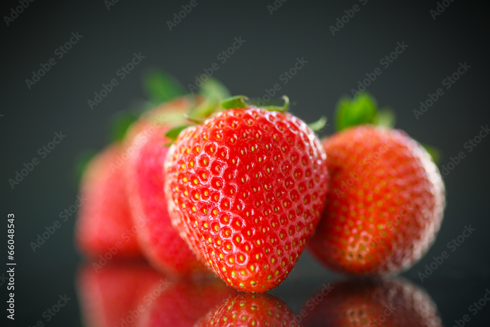 ripe red strawberries ripe red strawberries