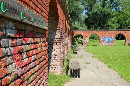 Detailansicht der Arkaden aus Ziegelsteinen in Graz photo