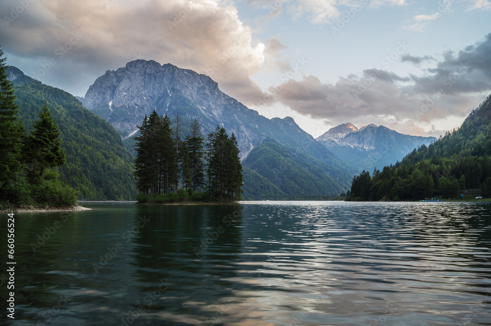 Górskie jezioro,Alpy,Słowenia - obrazy, fototapety, plakaty 