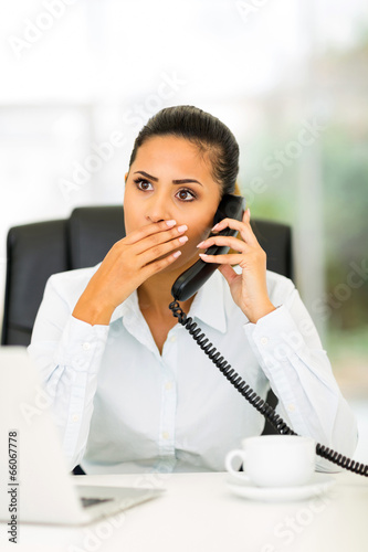 Obraz na plátně young office worker receiving shocking news