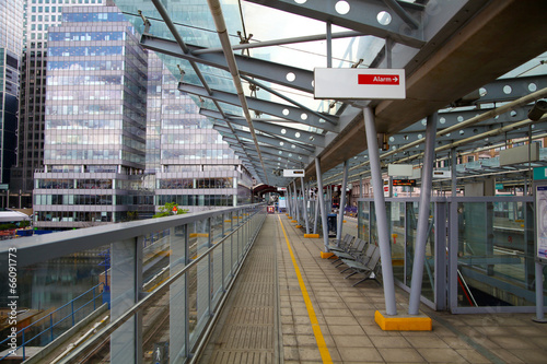 London, DLR station Canary Wharf photo