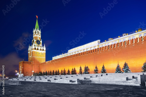 Spasskaya tower of Kremlin in red square, night view. Moscow, Ru