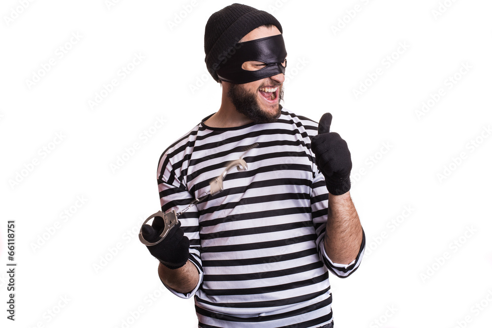 Thief escape from a jail Thief escape from a jail