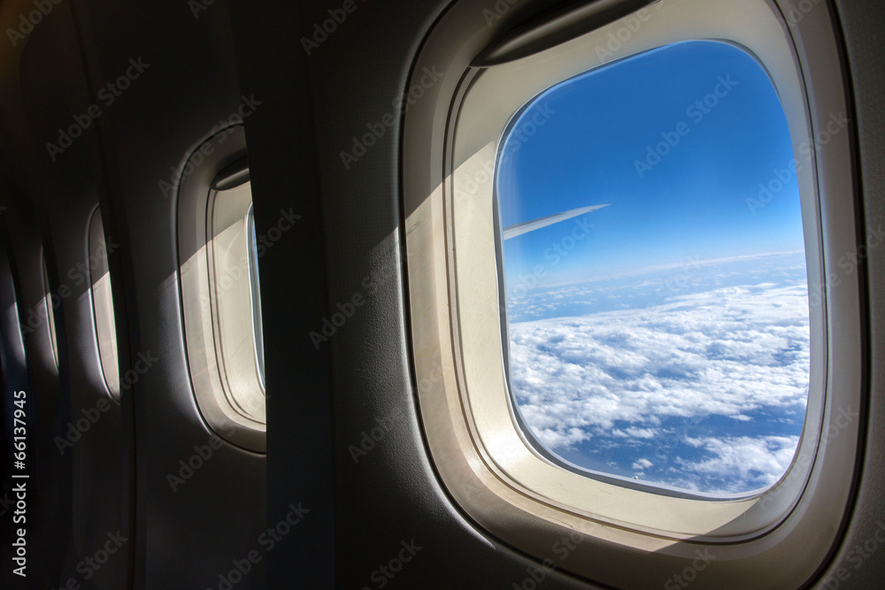 Fototapeta premium 飛行機の窓