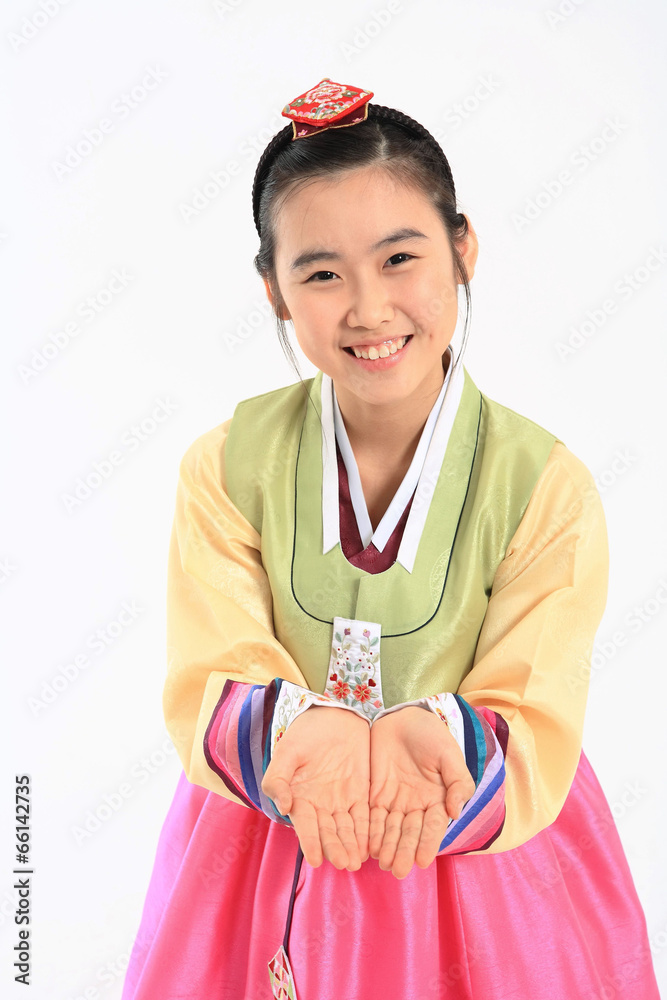 Kids in Korean Dress