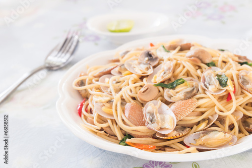 thai style spicy spagetthi with the clams photo
