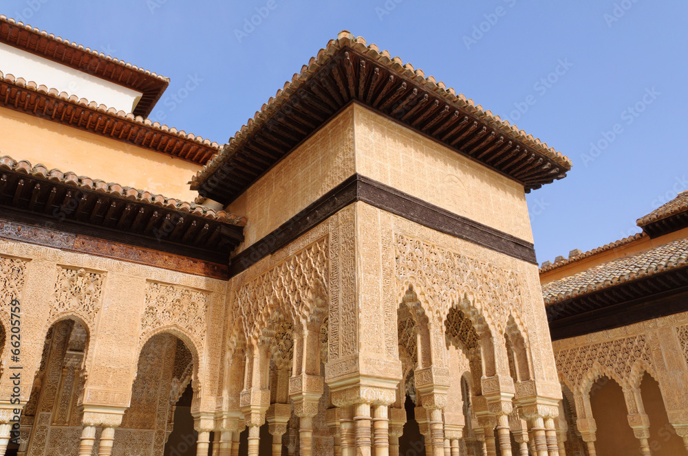 Leones at the Palacio de la Alhambra in Granada, Spain Leones at the Palacio de la Alhambra in Granada, Spain