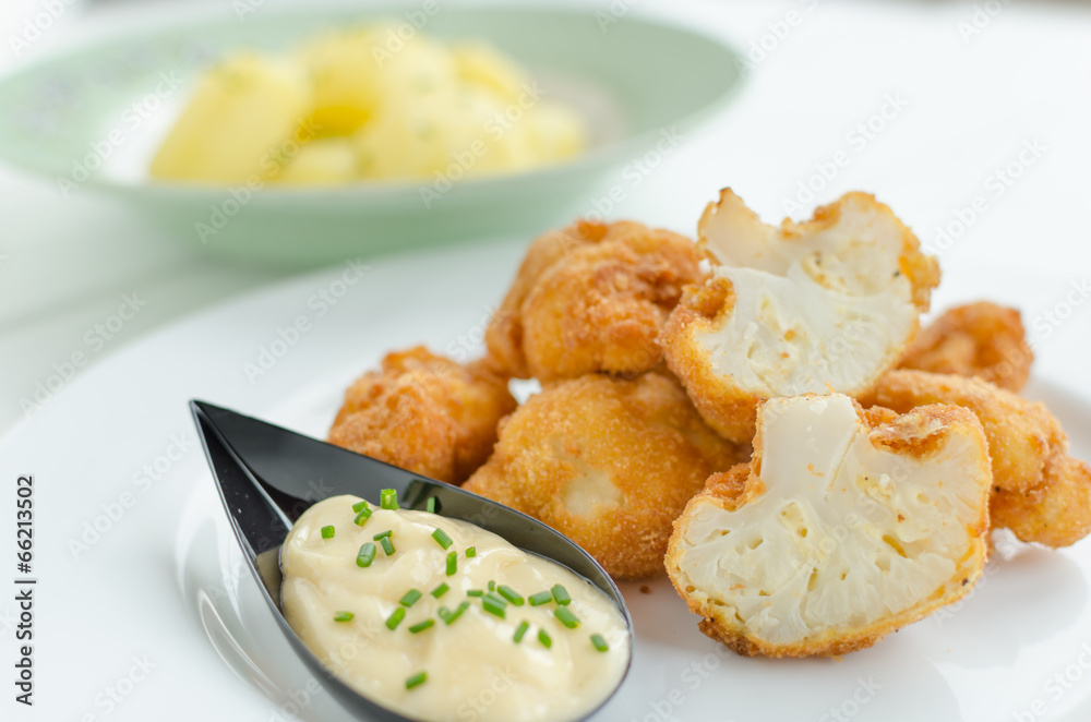 Fried cauliflower with homemade mayonnaise Fried cauliflower with homemade mayonnaise
