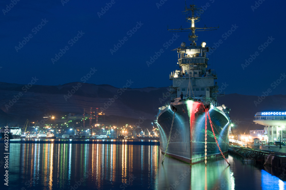 Naklejka premium cruiser, крейсер