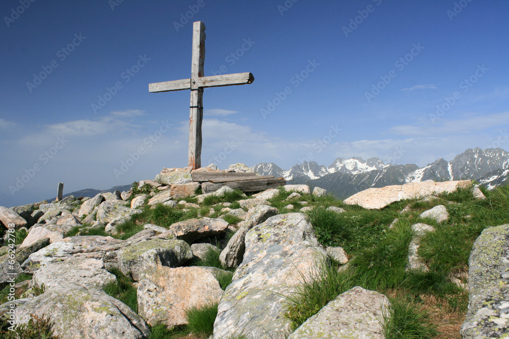Sommet du Grand Rocher, alt 1926 m Sommet du Grand Rocher, alt 1926 m