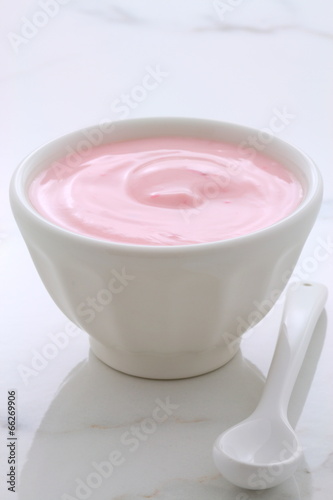 Berries french style yogurt