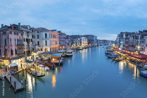 Venice, Italy © leeyiutung