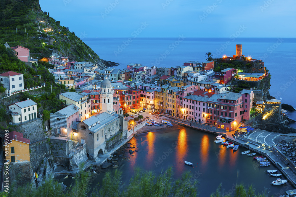 Obraz premium Vernazza, La Spezia, Liguria, północno-zachodnie Włochy.