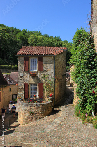 Une rue à Beynac.(Dordogne)