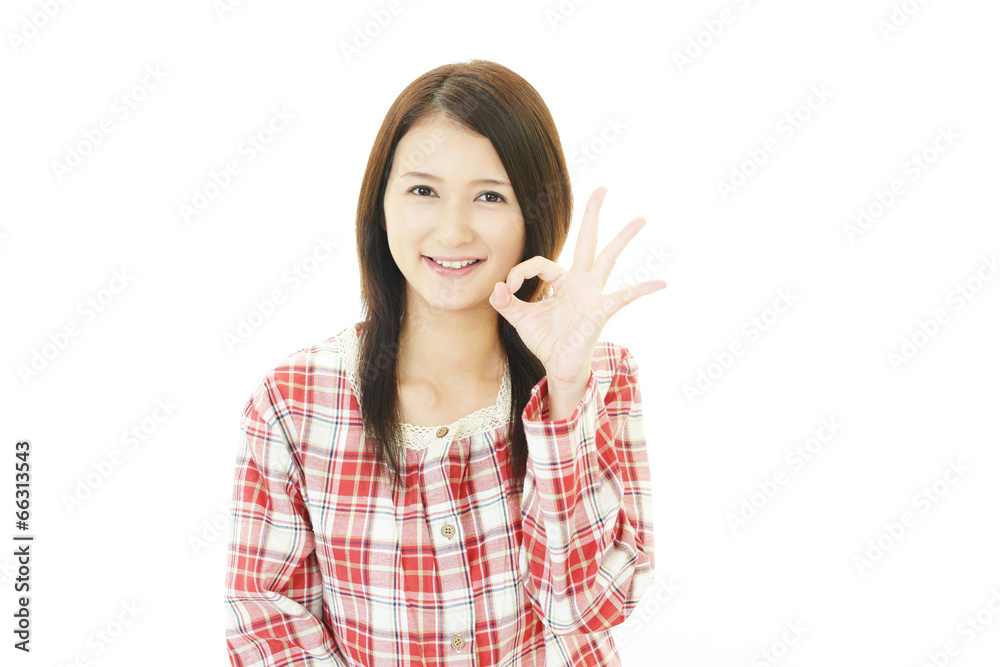 パジャマ姿の女性 パジャマ姿の女性