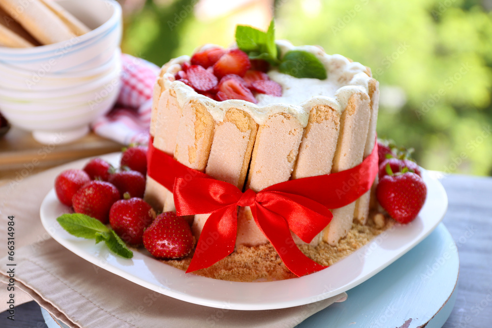 Tasty cake Charlotte with fresh strawberries Tasty cake Charlotte with fresh strawberries