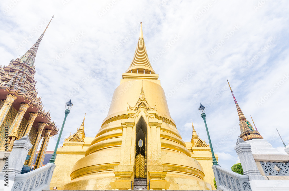 Fototapeta premium Pagoda in Wat Phra Kaew Bangkok, Thailand