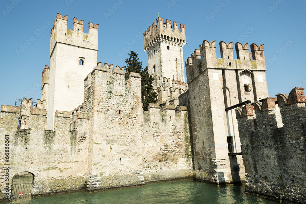 Sirmione, old castle on the Garda lake