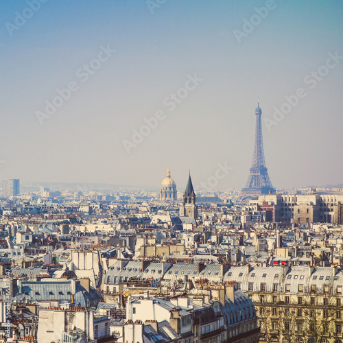 city building in paris,france © ilolab